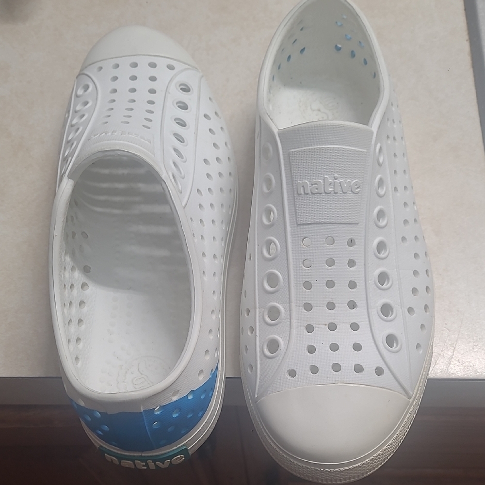 Native Jefferson White Blue Shoes